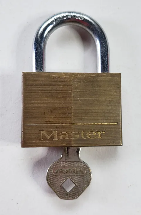 Vintage Master Brass Padlock  with 1 Key WORKS USA Made