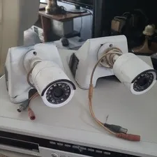 2 SWANN SECURITY CAMERAS