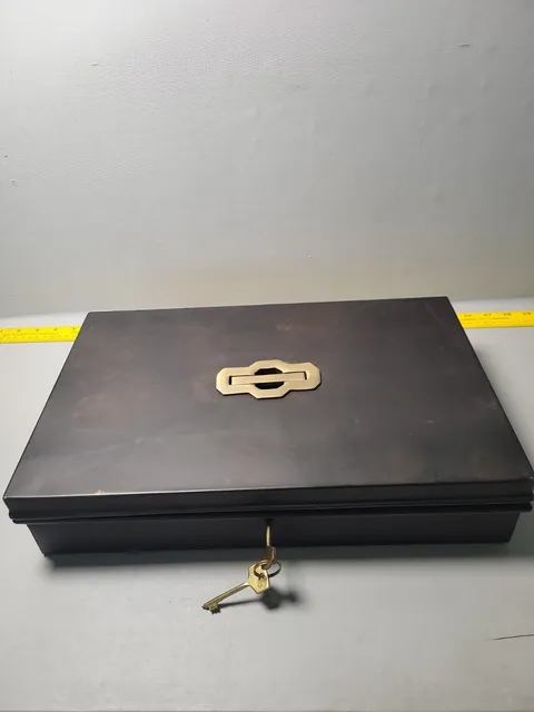 Metal Document Box Locking Cash Box w/key,  16" x 10" x 3.5", Used