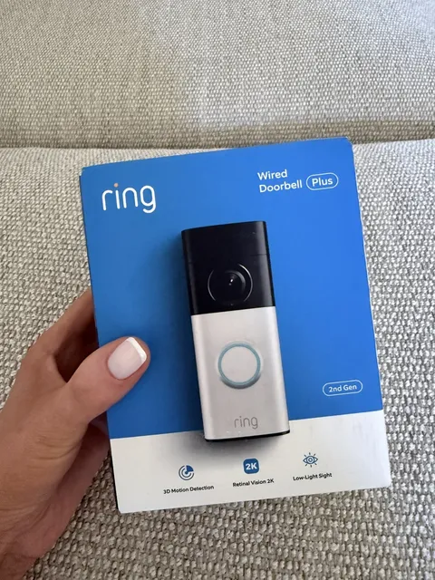 Ring Wired Doorbell Plus 2nd Gen Retinal 2k,3D Motion Detection, Low-Light Sight