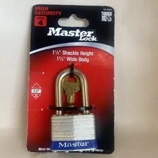 Master Lock 1DLF ENC Outdoor Padlock with Key, 1 Pack