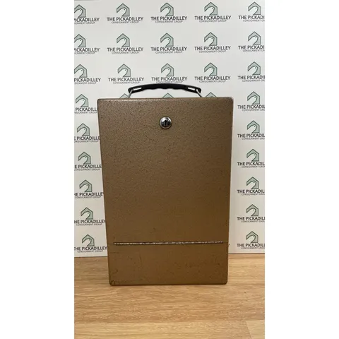 Vintage Hammered Tan Metal Locking Document Box Industrial Storage Case Handle