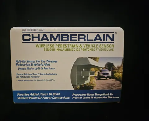 Chamberlain Wireless Pedestrian & Vehicle Sensor  PIR2300R New In Box