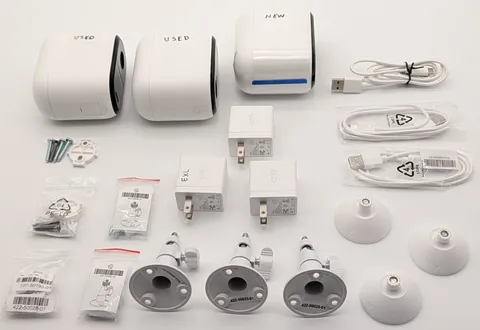 Arlo Essential XL Spotlight Cam VMC2032 1080p Wireless Wifi 3 Cam 2 Solar Lot