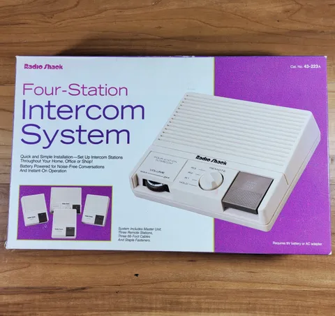 Radio Shack 4 Station Intercom System Model 43-223A  / 9v Battery New Open Box