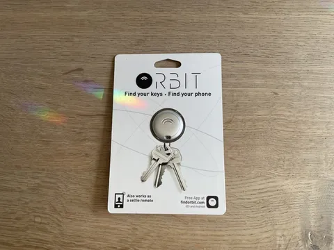 Orbit Key Finder Phone Finder GPS Selfie Remote iOS Android Brand New Silver