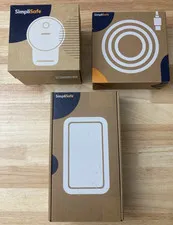 SimpliSafe CM021 Outdoor Security Camera with Solar Panel and Power Cable (New)