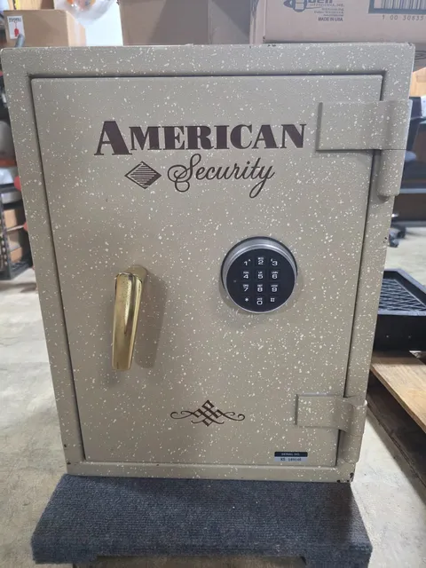 AMERICAN SECURITY SAFE. 2HR FIRE RATED @ 1800°. INCLUDES A RIFIKIN LOCKING BAG