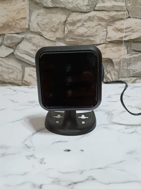 ADT Pulse Wireless Day Night Indoor Network Camera RC8025B-ADT w/ Power Adapter