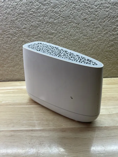 Vivint SM2-2W10 Smart Drive 4-Channel Wireless DVR - No Cord (Read)