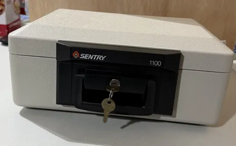 Sentry 1100 Fire Resistant Security Chest Safe Lock Box w/2 Keys