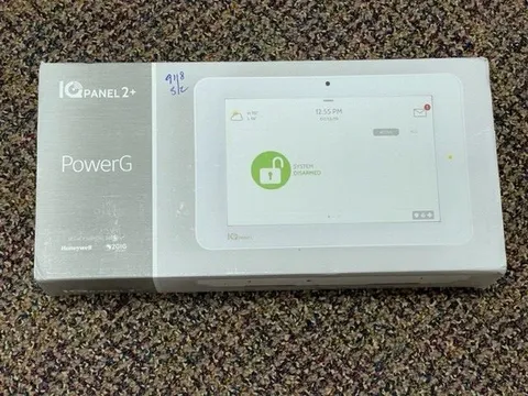 Qolsys IQ Panel 2 Z-Wave technology QS9201-5208-840 NEW