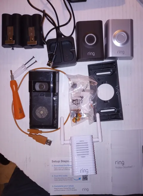 RING Video Doorbell 2 -w/2 batteries Chime/WIFI Extender used/works Org box